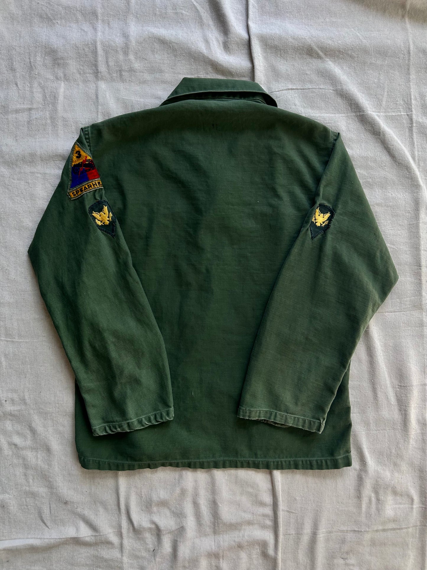 Vintage 1960s Military OG-107 Button Up Shirt (M)