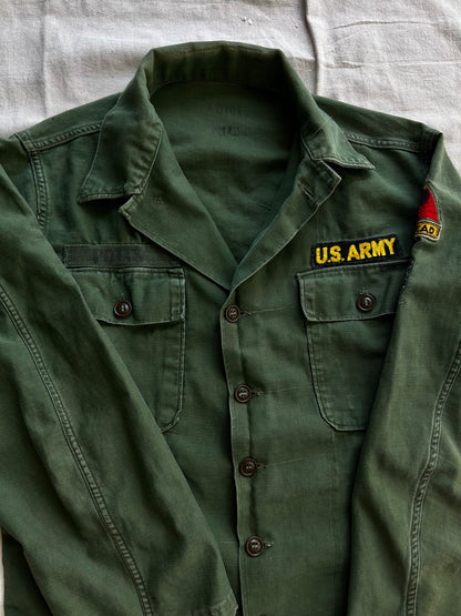 Vintage 1960s Military OG-107 Button Up Shirt (M)